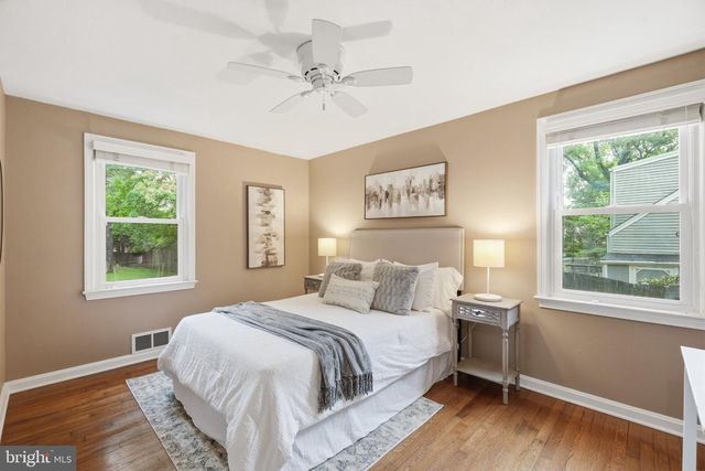 7002 LEE PARK CT, Falls Church, VA 22042