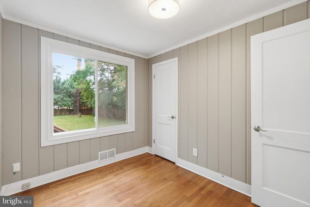 7002 LEE PARK CT, Falls Church, VA 22042