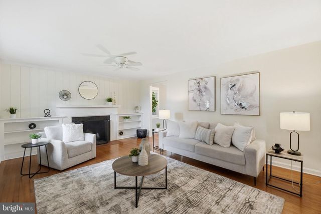 7002 LEE PARK CT, Falls Church, VA 22042