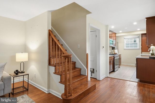 7002 LEE PARK CT, Falls Church, VA 22042