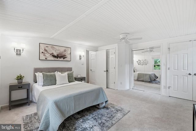 7002 LEE PARK CT, Falls Church, VA 22042