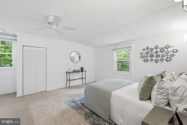 7002 LEE PARK CT, Falls Church, VA 22042