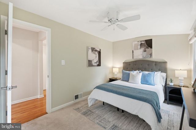 7002 LEE PARK CT, Falls Church, VA 22042