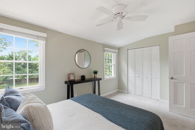 7002 LEE PARK CT, Falls Church, VA 22042