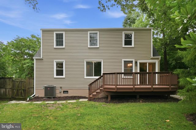 7002 LEE PARK CT, Falls Church, VA 22042