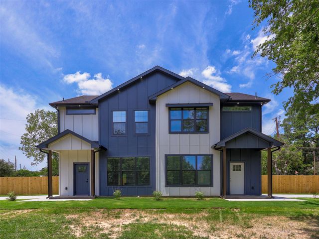 230 Brown St B, Elgin, TX 78621