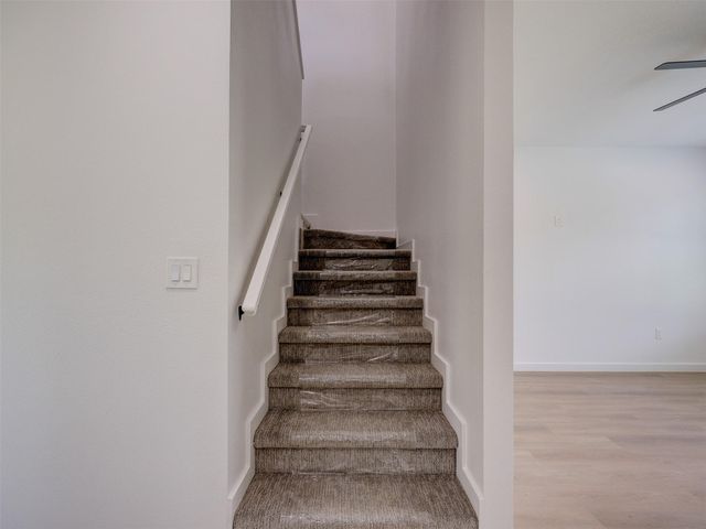 230 Brown St B, Elgin, TX 78621