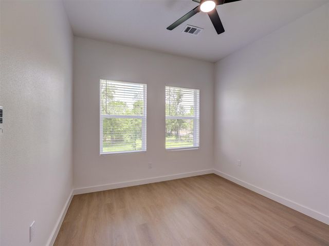 230 Brown St B, Elgin, TX 78621