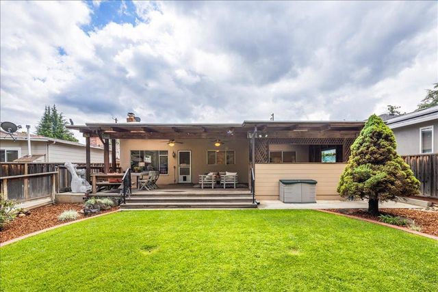 151 Lyell Street, Los Altos, CA 94022