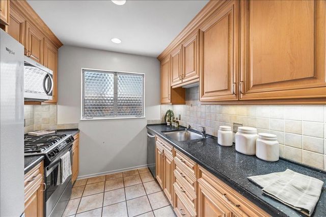 151 Lyell Street, Los Altos, CA 94022