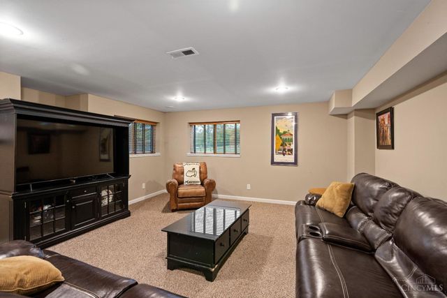 8945 Wintergreen Drive, West Chester, OH 45069