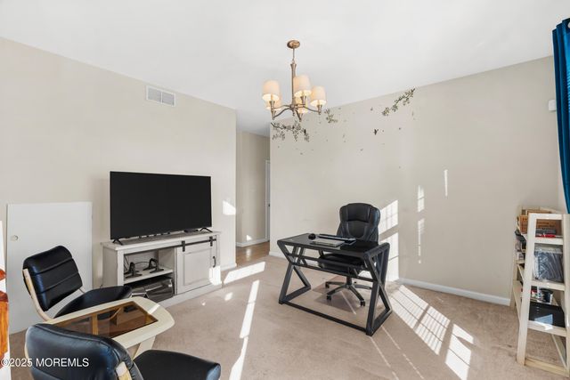 17 Heather Way, Barnegat, NJ 08005