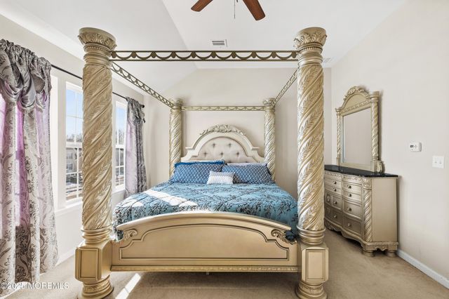 17 Heather Way, Barnegat, NJ 08005