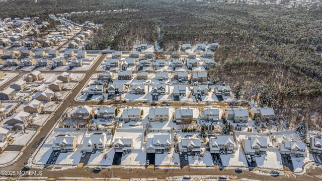 17 Heather Way, Barnegat, NJ 08005