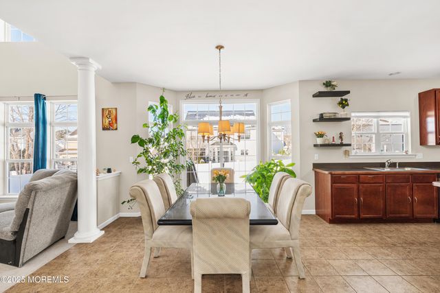 17 Heather Way, Barnegat, NJ 08005