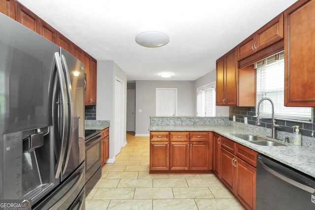 133 Harold Drive, Mcdonough, GA 30253