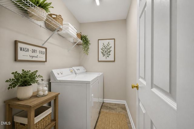 295 Plaza Drive D, Chapel Hill, NC 27517