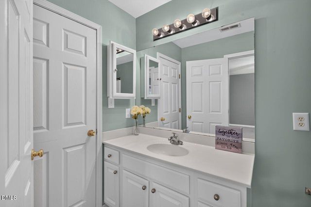 295 Plaza Drive D, Chapel Hill, NC 27517