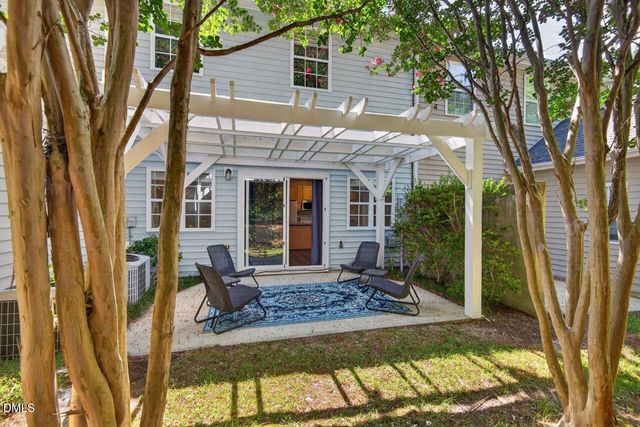 295 Plaza Drive D, Chapel Hill, NC 27517
