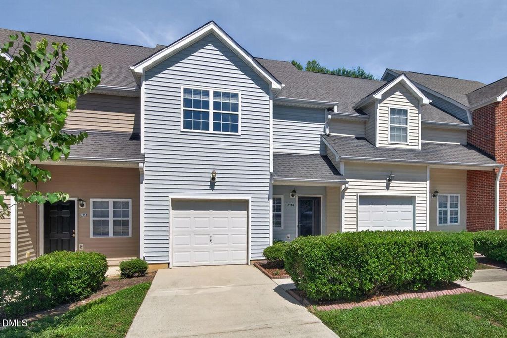 295 Plaza Drive D, Chapel Hill, NC 27517