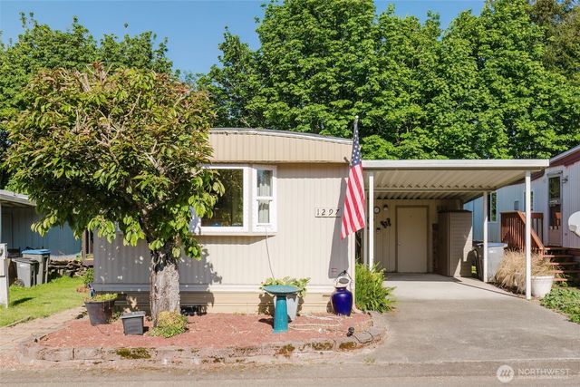 1297 SE Carl Pickle Drive, Port Orchard, WA 98366