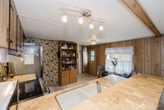 1297 SE Carl Pickle Drive, Port Orchard, WA 98366