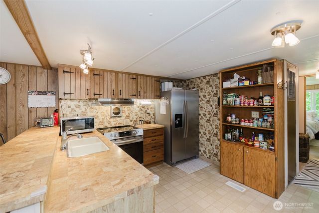 1297 SE Carl Pickle Drive, Port Orchard, WA 98366