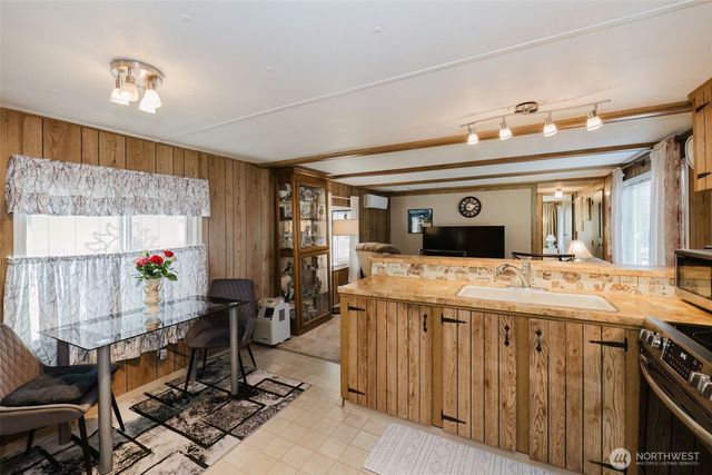 1297 SE Carl Pickle Drive, Port Orchard, WA 98366