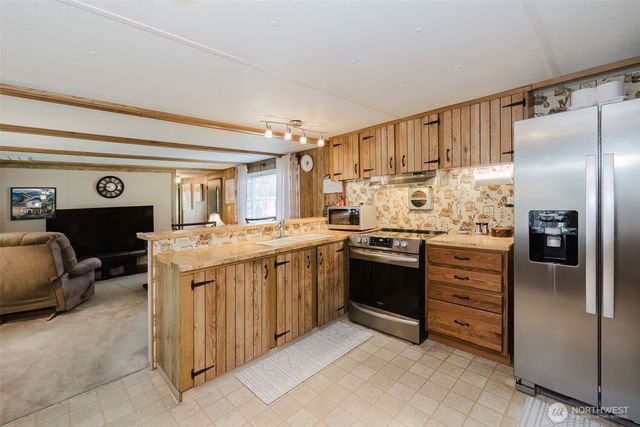 1297 SE Carl Pickle Drive, Port Orchard, WA 98366