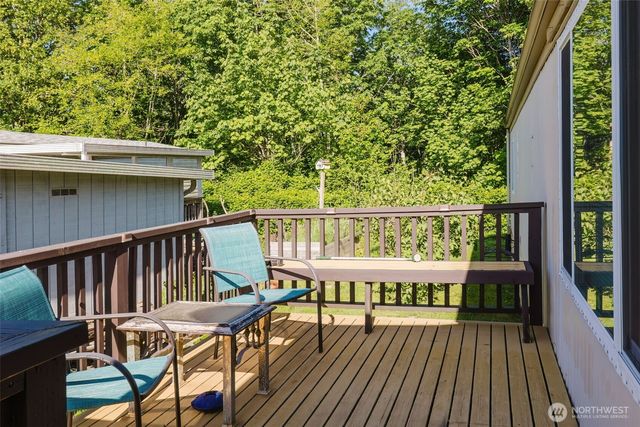 1297 SE Carl Pickle Drive, Port Orchard, WA 98366