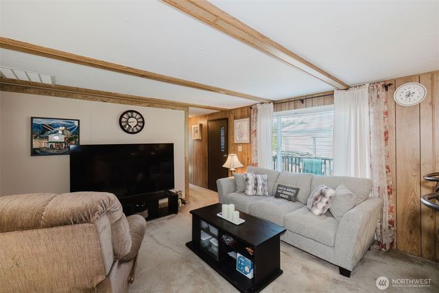 1297 SE Carl Pickle Drive, Port Orchard, WA 98366
