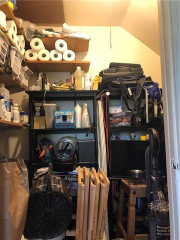 12 Washington Street 2, Bristol, RI 02809