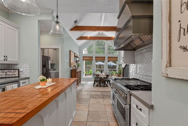 5710 Redwood River Drive, Kingwood, TX 77345