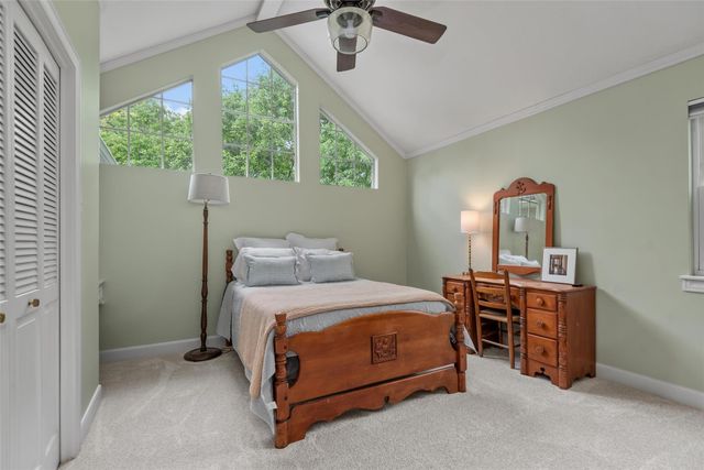 5710 Redwood River Drive, Kingwood, TX 77345