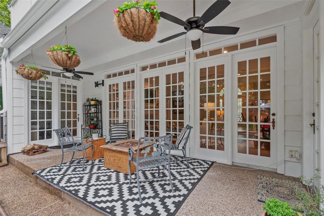 5710 Redwood River Drive, Kingwood, TX 77345