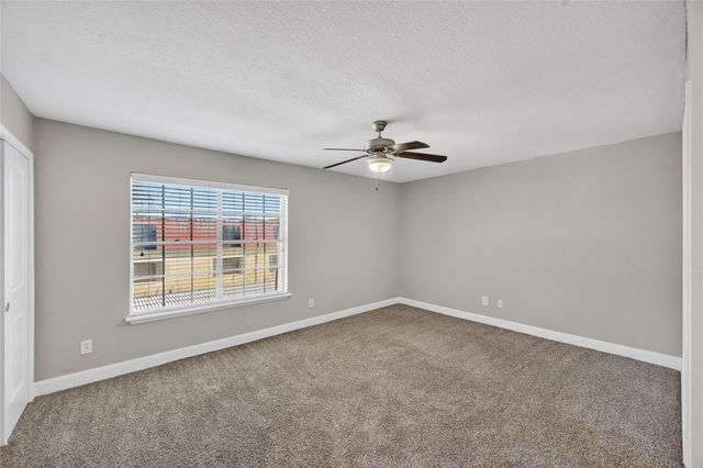 4101 Nasa Parkway Parkway 352, Larga Vista, TX 77586