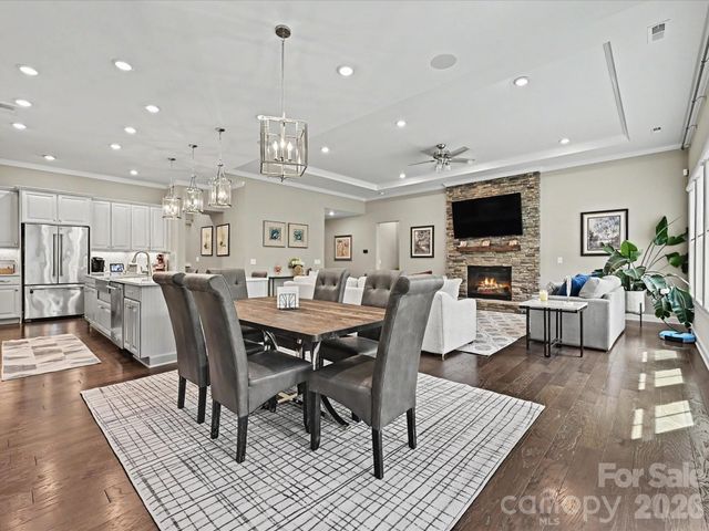 101 Enclave Boulevard, Matthews, NC 28104