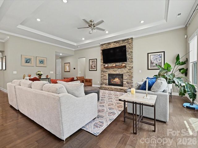 101 Enclave Boulevard, Matthews, NC 28104