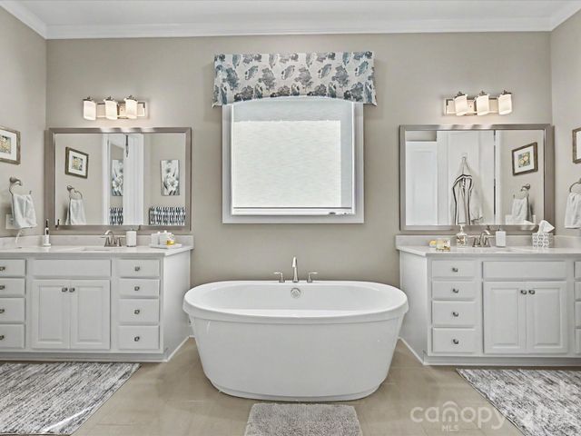 101 Enclave Boulevard, Matthews, NC 28104