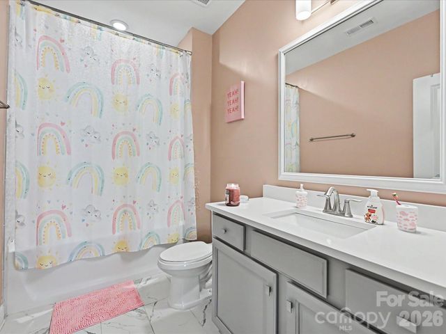 101 Enclave Boulevard, Matthews, NC 28104