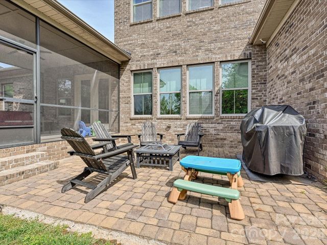 101 Enclave Boulevard, Matthews, NC 28104