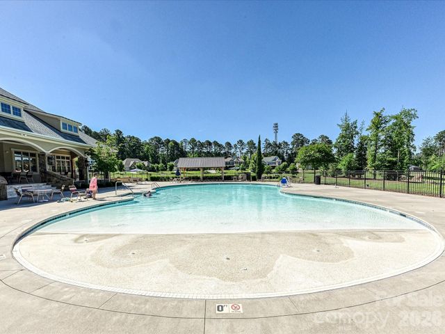 101 Enclave Boulevard, Matthews, NC 28104