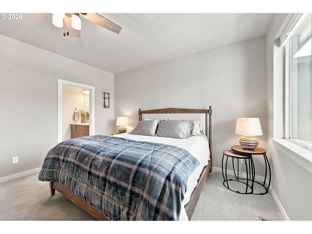 170 Sw LANCASTER Ct, Troutdale, OR 97060