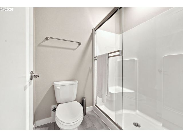 170 Sw LANCASTER Ct, Troutdale, OR 97060
