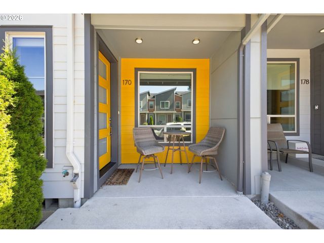 170 Sw LANCASTER Ct, Troutdale, OR 97060