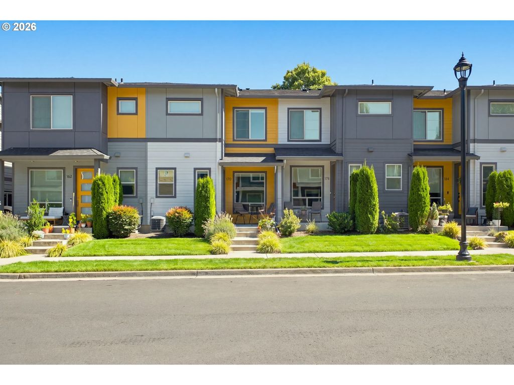 170 Sw LANCASTER Ct, Troutdale, OR 97060