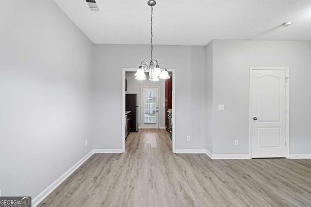 8642 Thomas Lane, Riverdale, GA 30274