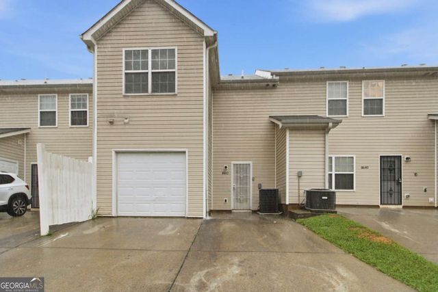 8642 Thomas Lane, Riverdale, GA 30274