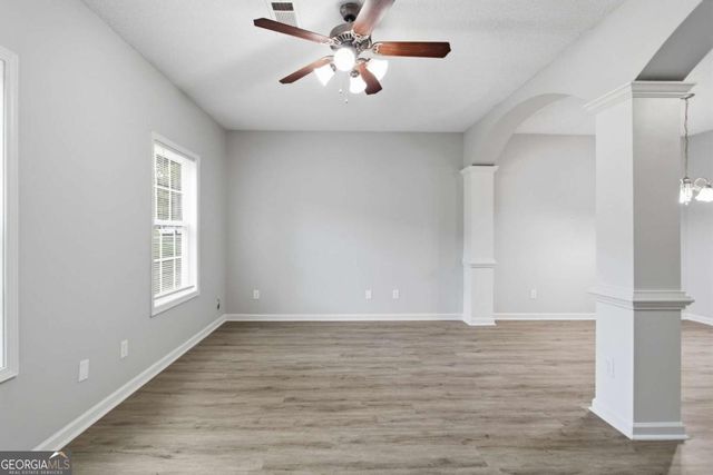 8642 Thomas Lane, Riverdale, GA 30274
