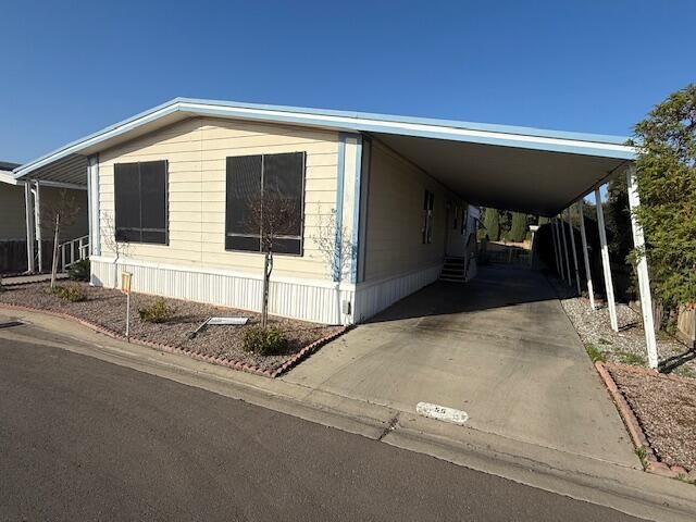 2627 W Midvalley Avenue 55, Visalia, CA 93277